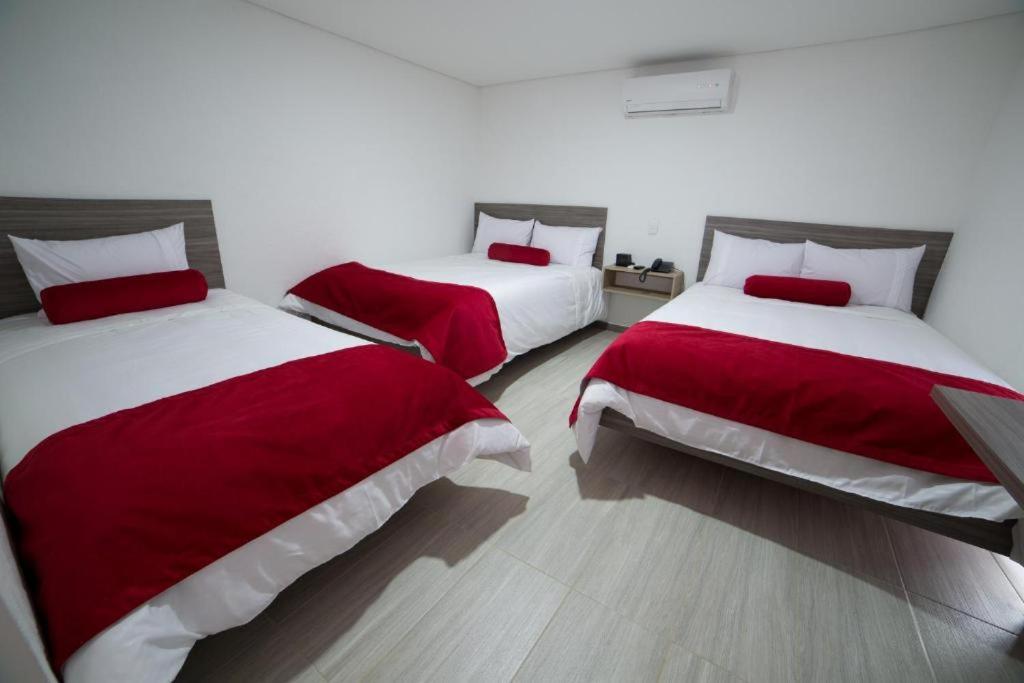 מדיין Hotel Med 70 מראה חיצוני תמונה