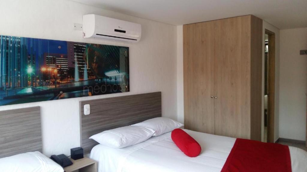 מדיין Hotel Med 70 מראה חיצוני תמונה
